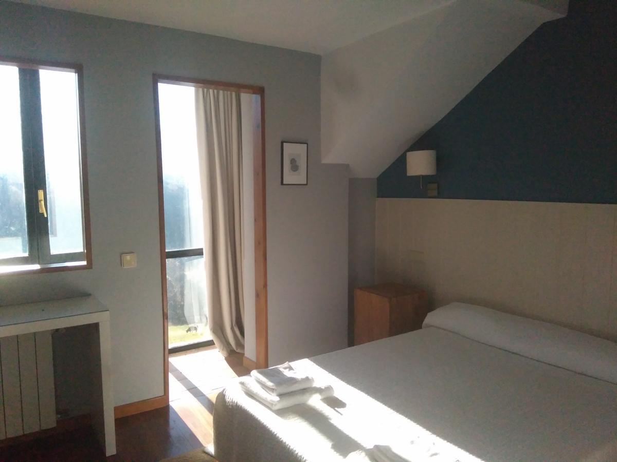 Hotel Montanas De Covadonga กังกัส เด โอนิส ภายนอก รูปภาพ