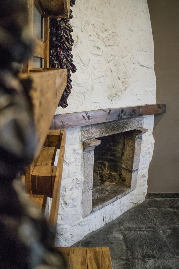Hotel Montanas De Covadonga กังกัส เด โอนิส ภายนอก รูปภาพ